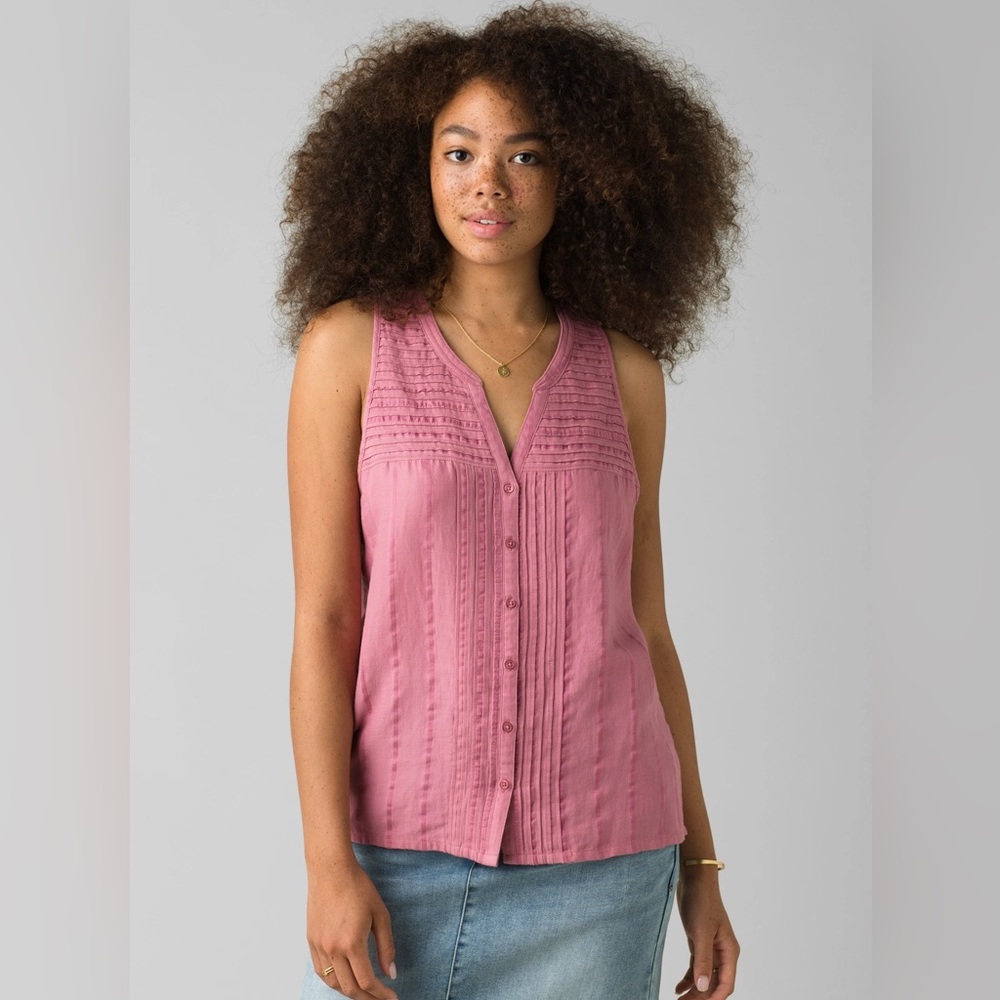 🩷NWT Prana Nieves tank in cassis XS